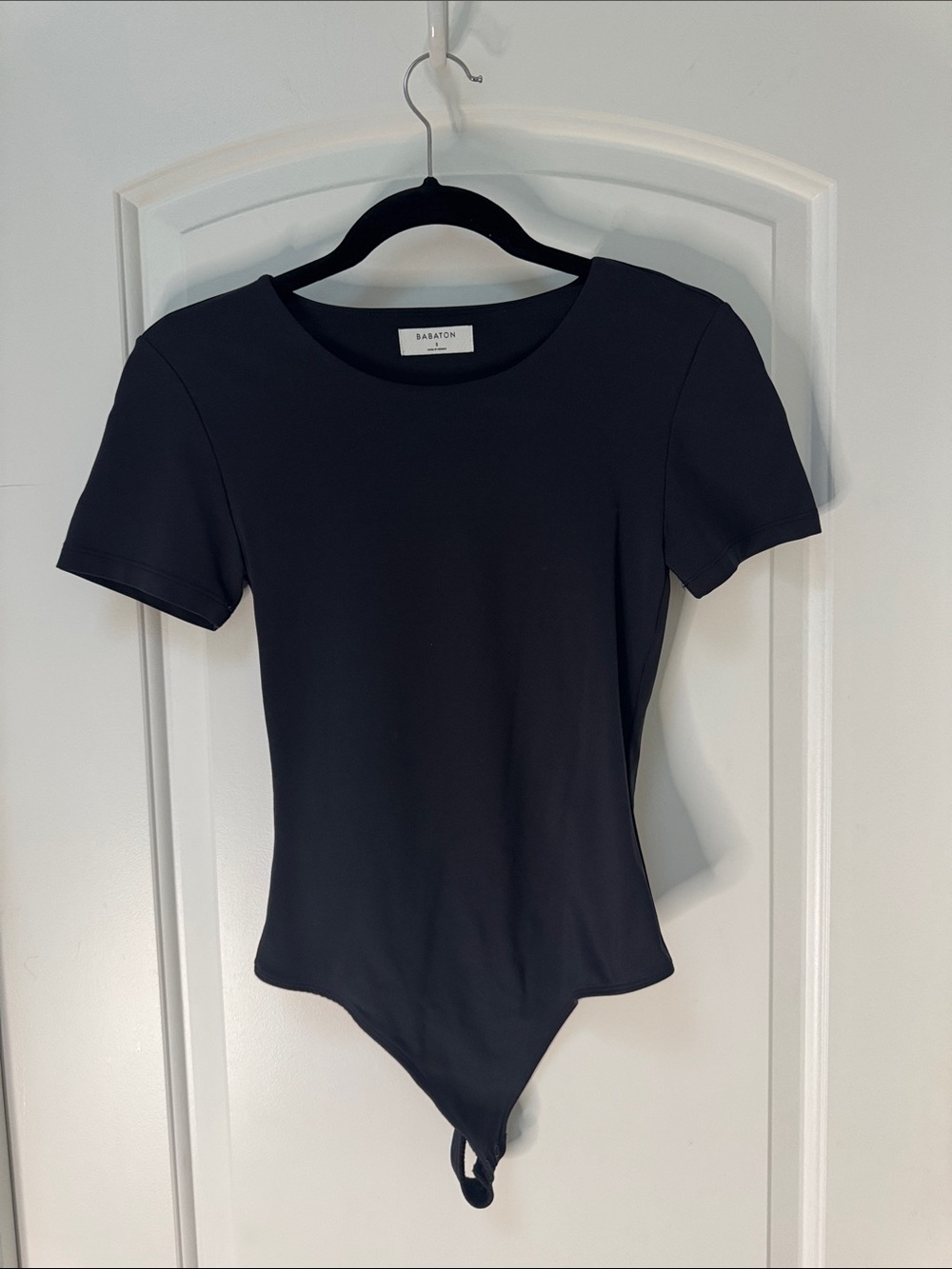 Babaton Aritzia Black Short-Sleeve Thong Bodysuit